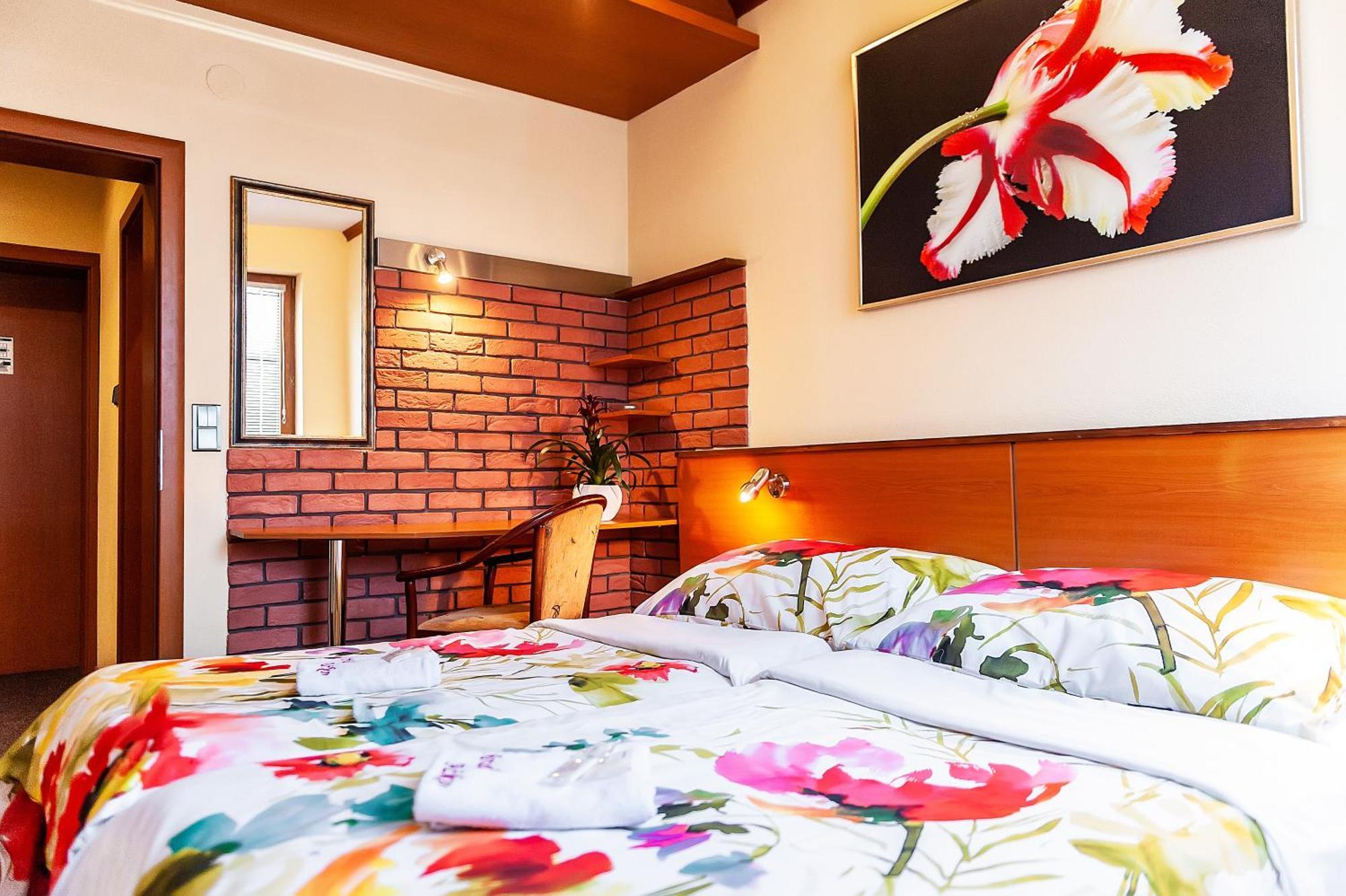 Hotel Acko Ruzomberok Ngoại thất bức ảnh